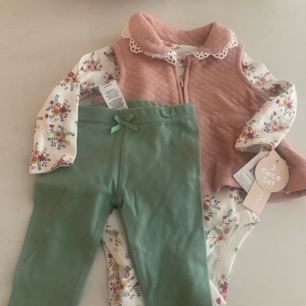 Catherine Malandrino 3 piece Baby Floral Outfit Set
